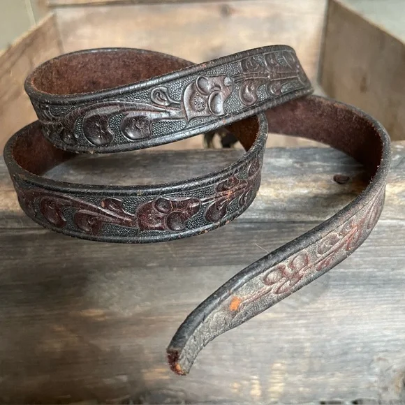 For Crafting - Hand Tooled Saddle Belt Leather Gold Tone Buckle Vintage - Picture 1 of 8